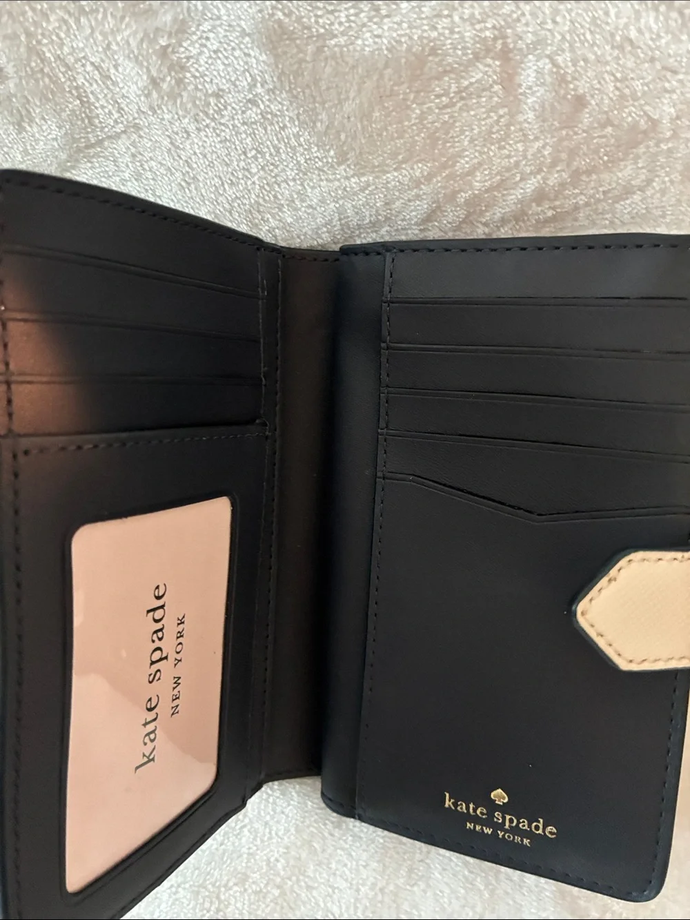 kate spade Cream and Mint Saffiano Zip Wallet. minor callout on corner. NWT